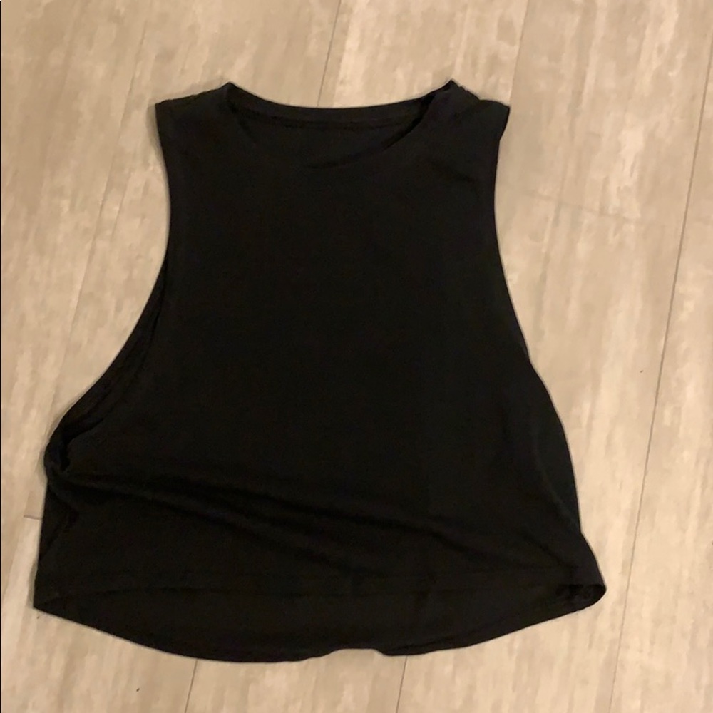 Lululemon crop top for sale!